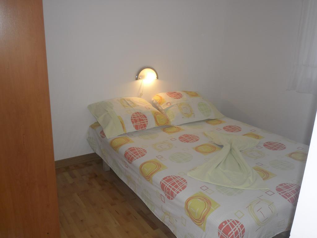 Apartments Golubic Sveti Petar  Szoba fotó
