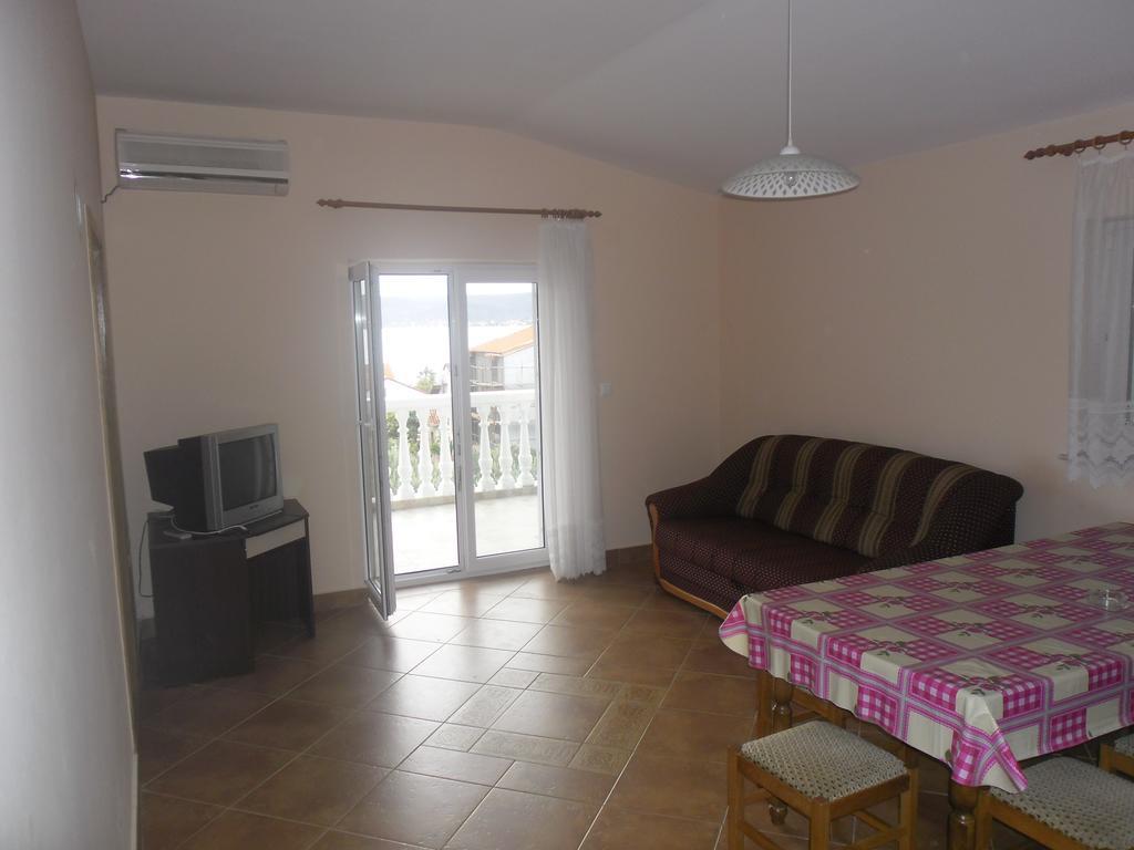 Apartments Golubic Sveti Petar  Szoba fotó