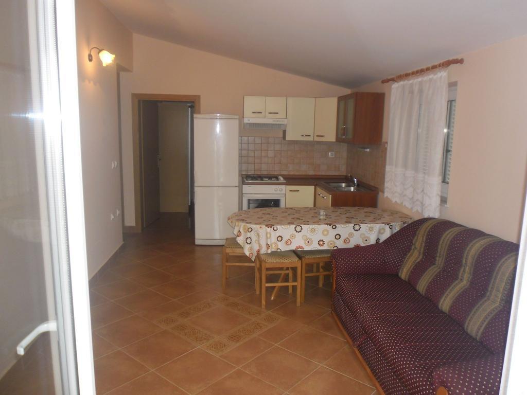Apartments Golubic Sveti Petar  Szoba fotó